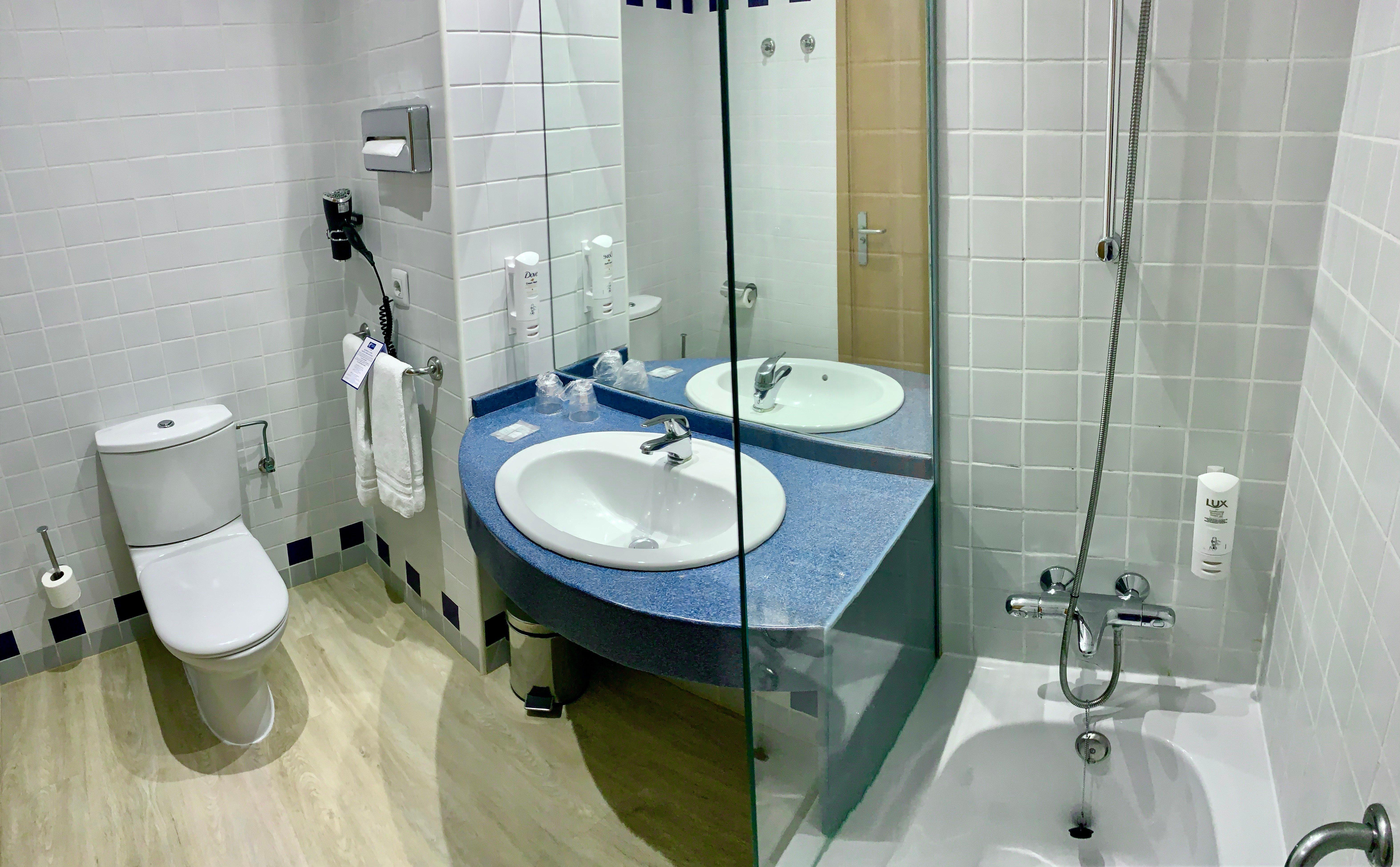 Holiday Inn Express Ciudad De Las Ciencias By Ihg Valencia Eksteriør billede
