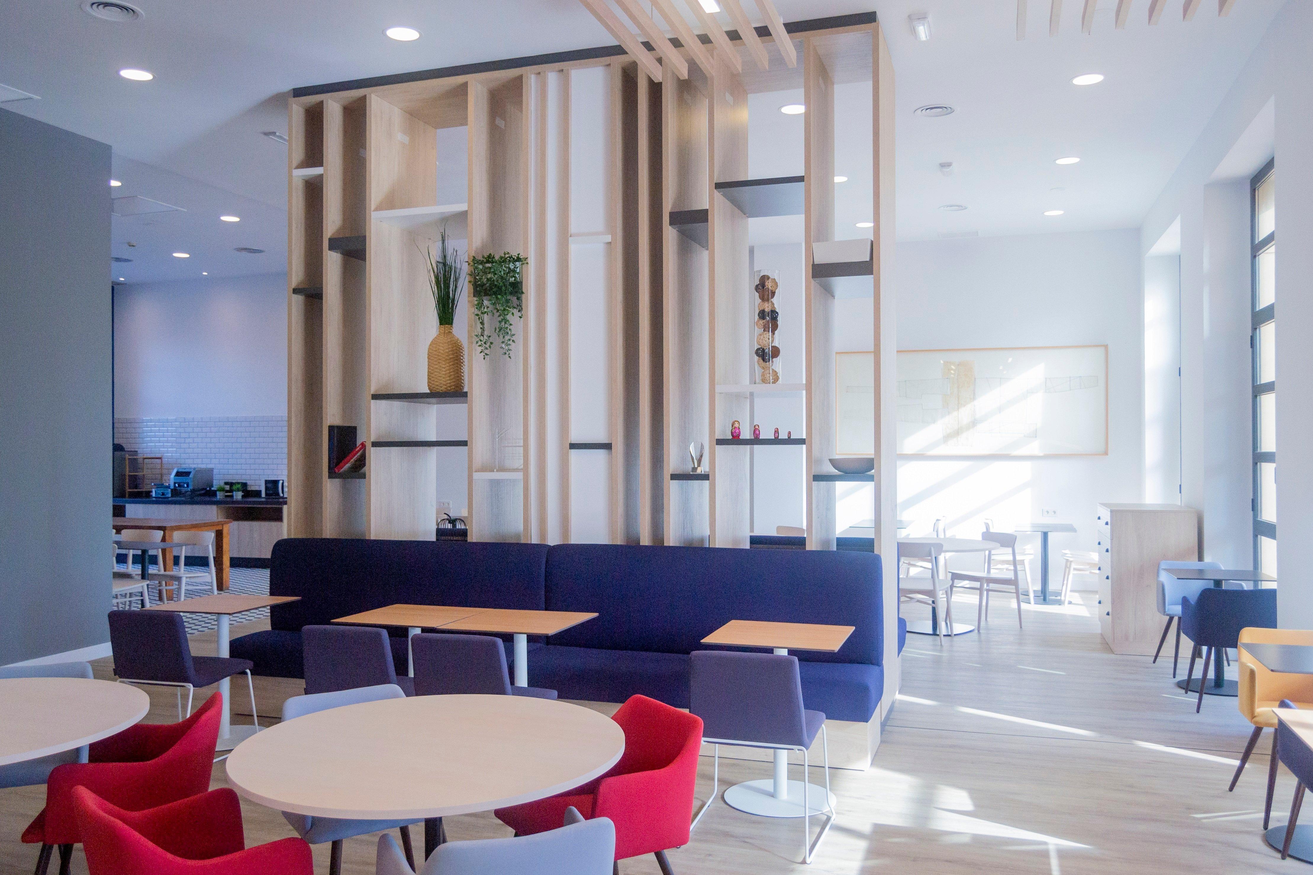 Holiday Inn Express Ciudad De Las Ciencias By Ihg Valencia Eksteriør billede
