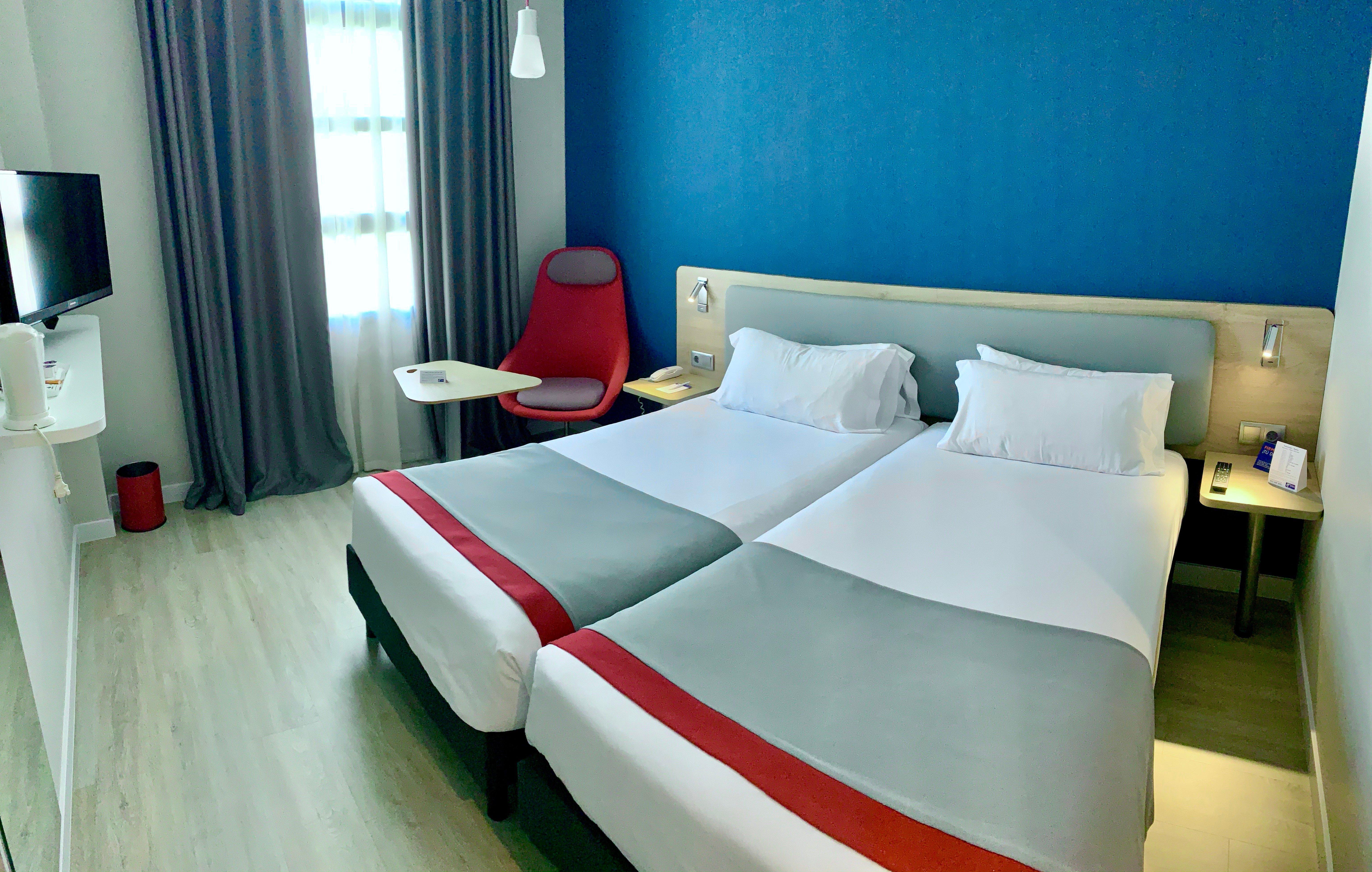 Holiday Inn Express Ciudad De Las Ciencias By Ihg Valencia Eksteriør billede