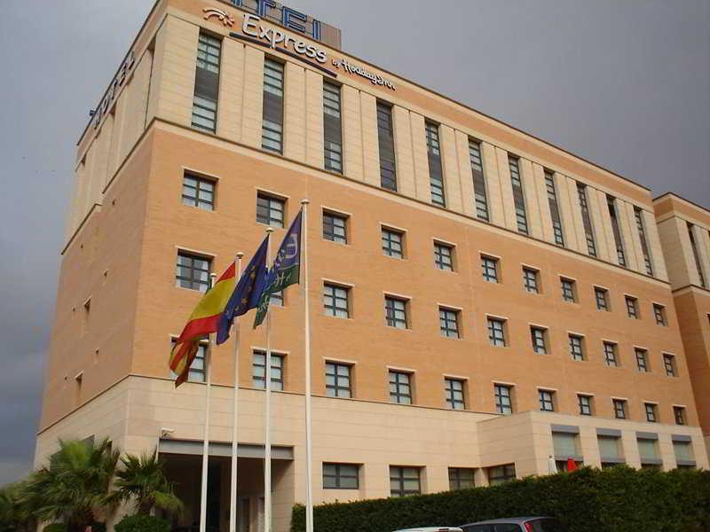 Holiday Inn Express Ciudad De Las Ciencias By Ihg Valencia Eksteriør billede