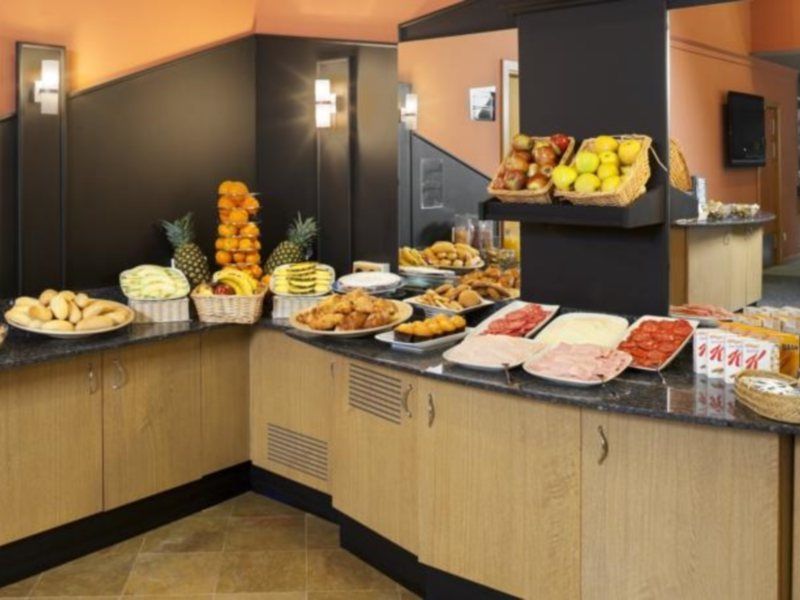 Holiday Inn Express Ciudad De Las Ciencias By Ihg Valencia Eksteriør billede